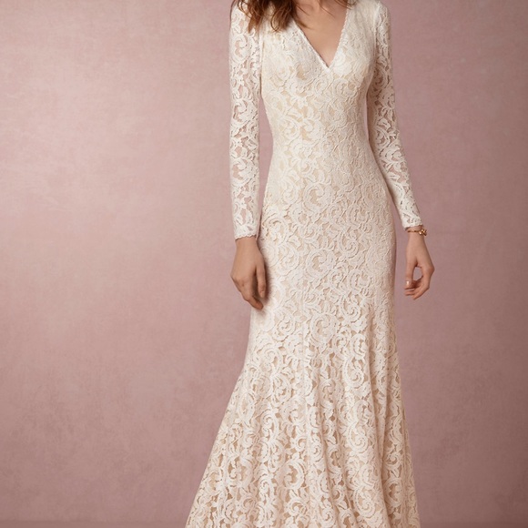 tadashi shoji long sleeve wedding dress
